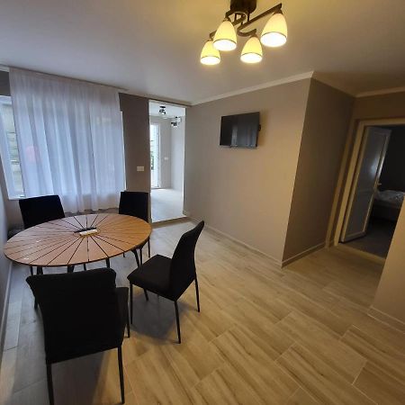 Casa Berzelor Villa Sînmartin Eksteriør bilde
